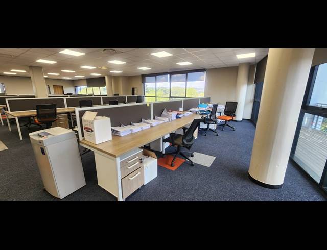 195M² OFFICE TO LET IN ROSEBANK